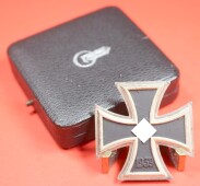 Eisernes Kreuz 1.Klasse 1939 im fr&uuml;hen LDO (1.Form)...