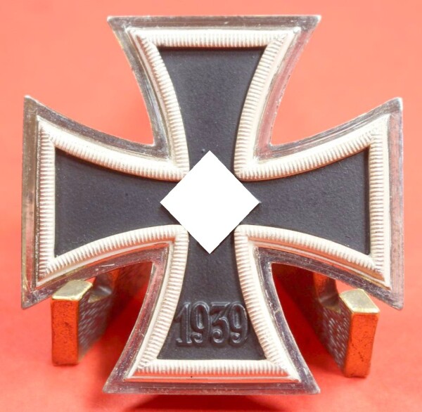 Eisernes Kreuz 1.Klasse 1939  (L/50!)- STONE MINT CONDITION