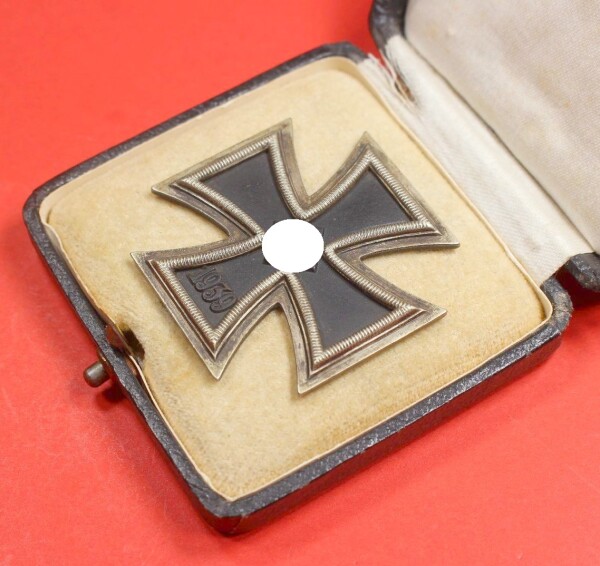 Eisernes Kreuz 1.Klasse 1939 im Etui (big 1 Deschler) - SELTEN