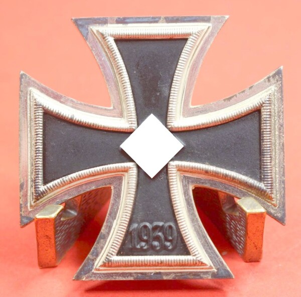 Eisernes Kreuz 1.Klasse 1939 (100)- MINT CONDITION