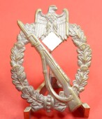 Infanteriesturmabzeichen in Silber (Buntmetall hohl)