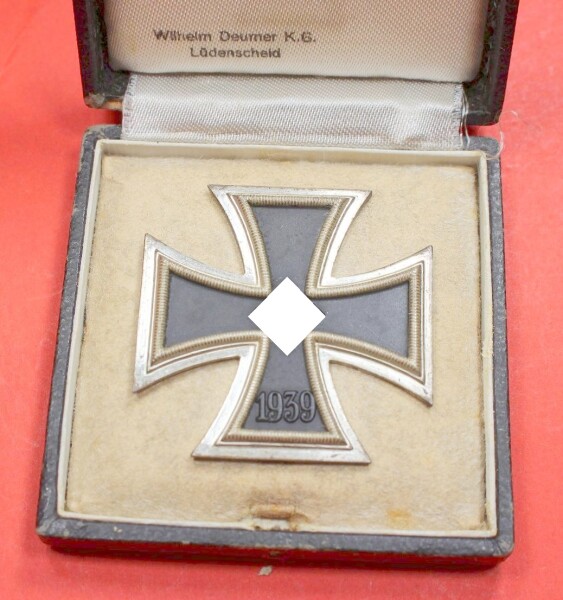 Eisernes Kreuz 1.Klasse 1939 im Etui (Deumer) - TOP...