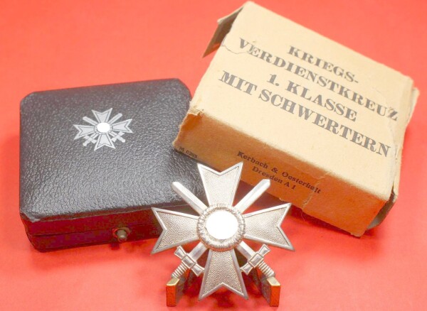Kriegsverdienstkreuz 1.Klasse 1939 mit Schwertern im Etui mit Umkarton - SELTEN
