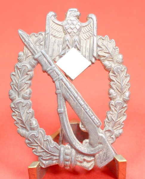 Infanteriesturmabzeichen in Silber (4-Nieter)