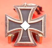 Eisernes Kreuz 2.Klasse 1939 (24) am Band