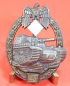 Panzerkampfabzeichen in Bronze mit Einsatzzahl 25 - MINT...