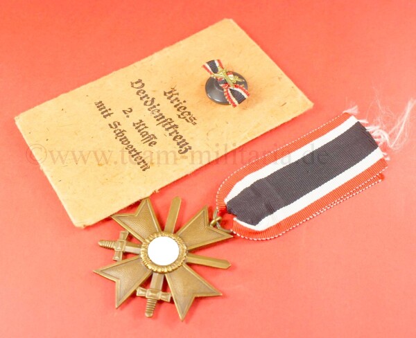 Kriegsverdienstkreuz 2.Klasse 1939 mit Schwerter in Tüte mit Knopfloch Mini - MINT CONDITION