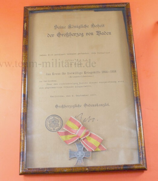 Baden Kreuz für freiwillige Kriegshilfe 1914-1918 mit Verleihungsurkunde