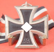 Eisernes Kreuz 2.Klasse 1939 (40) am Band - TOP CONDITION