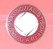 NSDAP Parteiabzeichen Mitgliedsabzeichen (Beco) -...