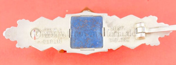 Nahkampfspange in Silber mit blauer Platte - EXTREM SELTEN