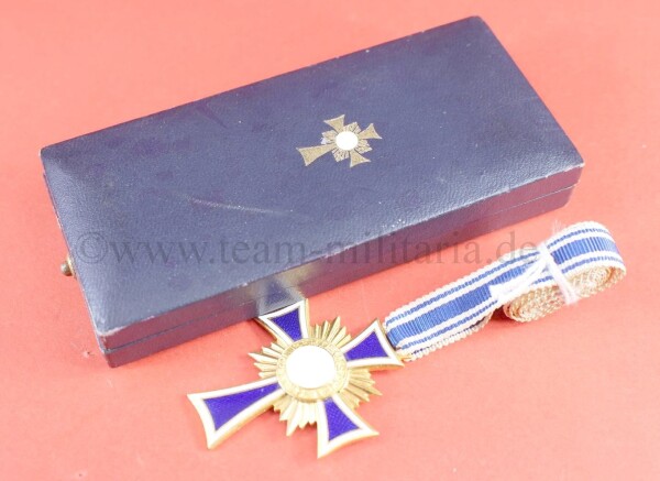 Ehrenkreuz der deutschen Mutter Gold im Etui - MINT CONDITION
