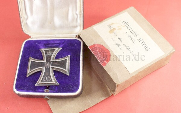 frühes Eisernes Kreuz 1.Klasse 1914 (G + 800) im brauen Etui mit Umkarton 