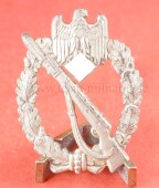 Infanteriesturmabzeichen in Silber (R.Karneth)