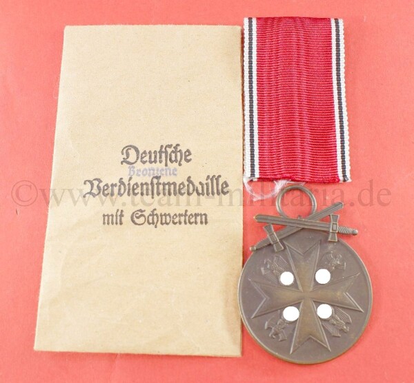 Deutsche Bronzene Verdienstmedaille mit Schwertern in Tüte (Hauptmünzamt Wien)