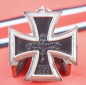 Eisernes Kreuz 2.Klasse 1939 mit Band &acute;57iger