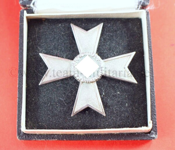 Kriegsverdienstkreuz 1.Klasse 1939 ohne Schwerter im Etui (1)