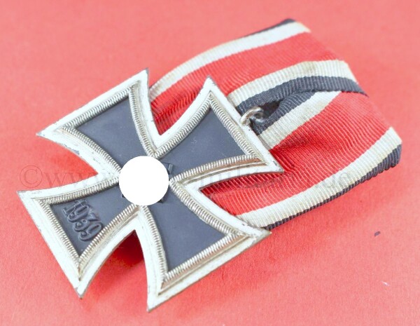 Eisernes Kreuz 2.Klasse 1939 an Einzelspange (Deumer) - TOP CONDITION