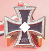 Eisernes Kreuz 2.Klasse 1939  (93) mit Band