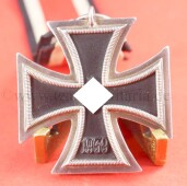 Eisernes Kreuz 2.Klasse 1939 am Band  (19) - SELTEN