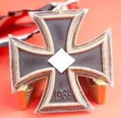 Eisernes Kreuz 2.Klasse 1939 (27) am Band