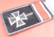 Ritterkreuz des Eisernen Kreuzes (KQ) im Etui - TOP...