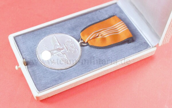 Deutsche Olympia-Medaille 1936 im Verleihungsetui - MINT CONDITION