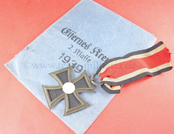 Eisernes Kreuz 2.Klasse 1939 (65) mit Verleihungstüte