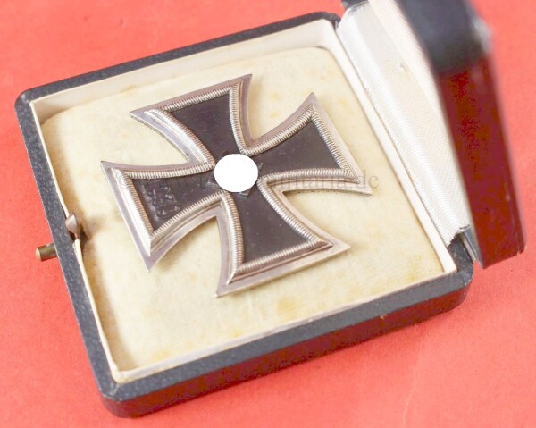 Eisernes Kreuz 1.Klasse 1939 (65) im grünen Etui - SELTEN