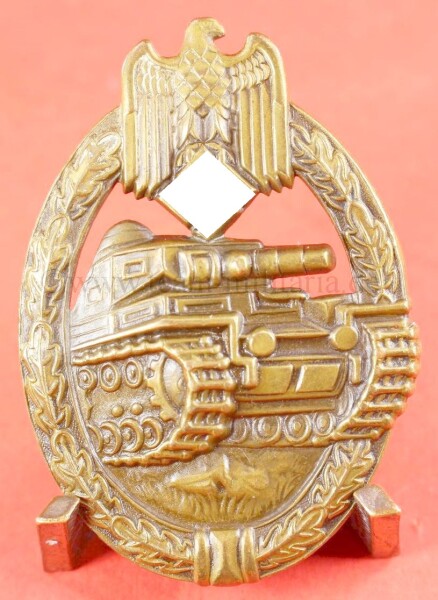 frühes Panzerkampfabzeichen in Bronze (Schickle) - SELTEN