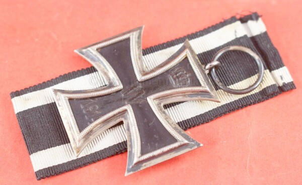 Eisernes Kreuz 2.Klasse 1914 (K.O.) am Band