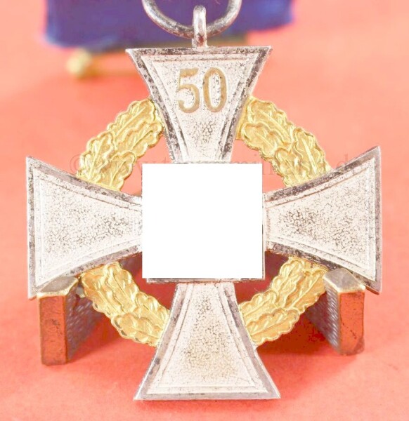 Sonderstufe Treuedienst- Ehrenzeichen für 50 Jahre