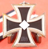 Eisernes Kreuz 2.Klasse 1939 (Brehmer) mit Band - MINT...