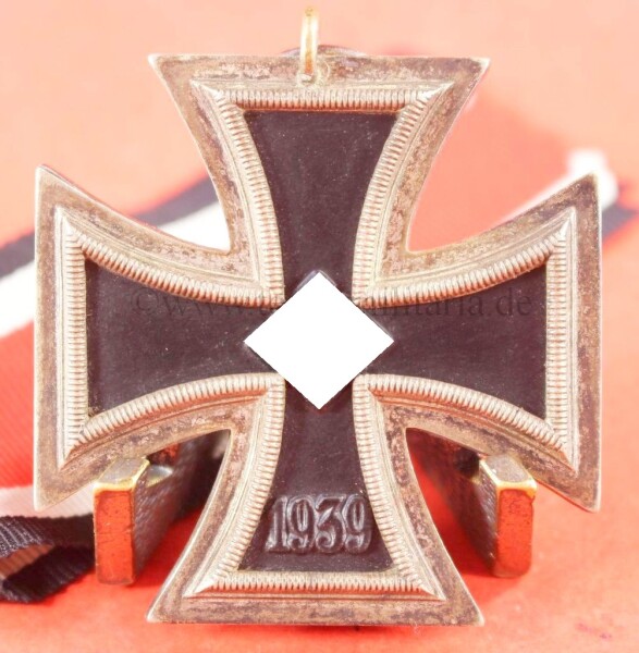 Eisernes Kreuz 2.Klasse 1939 (93) mit Band