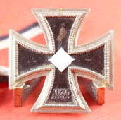 Eisernes Kreuz 2.Klasse 1939 (123)  am Band