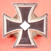 Eisernes Kreuz 1.Klasse 1939 an Schraubscheibe  (Wiedmann!)