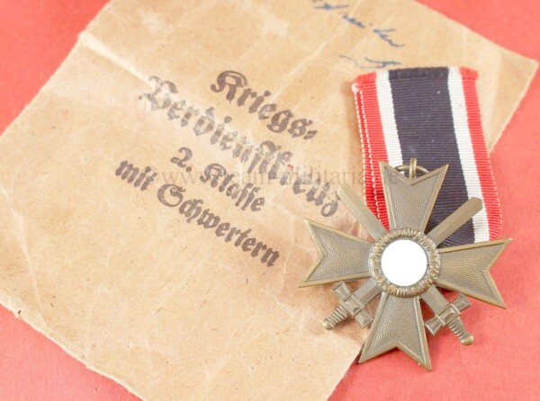 Kriegsverdienstkreuz 2.Klasse 1939 mit Schwertern mit Tüte (Deumer)