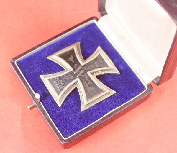 frühes Eisernes Kreuz 1.Klasse 1914 (Silber 800) im Etui