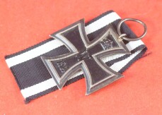 Eisernes Kreuz 2.Klasse 1914 am Band (S.W)