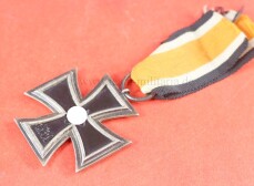 Eisernes Kreuz 2.Klasse 1939 (23) mit orangenen Band