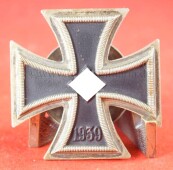 Eisernes Kreuz 1.Klasse 1939 an Schraube (L/57) - EXTREM...