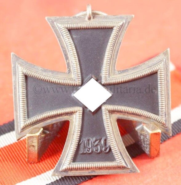 Eisernes Kreuz 2.Klasse 1939 mit Band (Schickle)