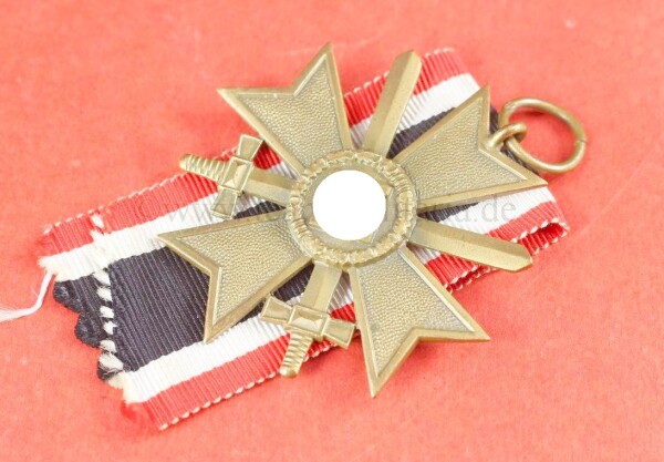 Kriegsverdienstkreuz 2. Klasse 1939 mit Schwertern am Band (65)
