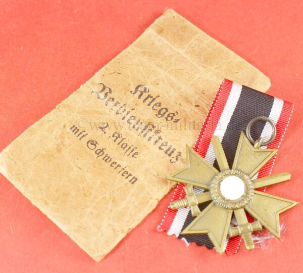 Kriegsverdienstkreuz 2. Klasse 1939 mit Schwertern am Band in Tüte (65)