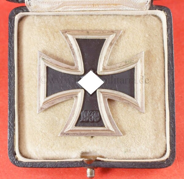 Eisernes Kreuz 1.Klasse 1939 (7) im Etui - Spider Version - TOP CONDITION