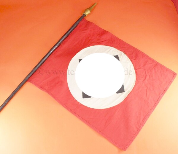 Fahne NSDAP Hakenkreuzfahne Flagge an Stange - MINT CONDITION
