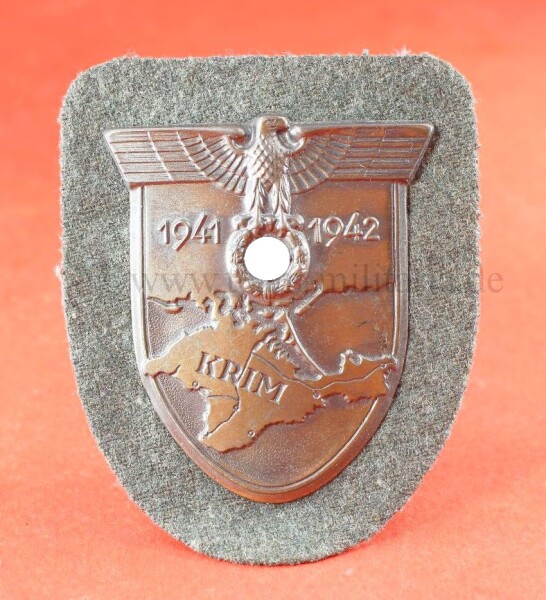 Krimschild 1941-1942 mit Gegenplatte auf Heerestoff - MINT CONDITION