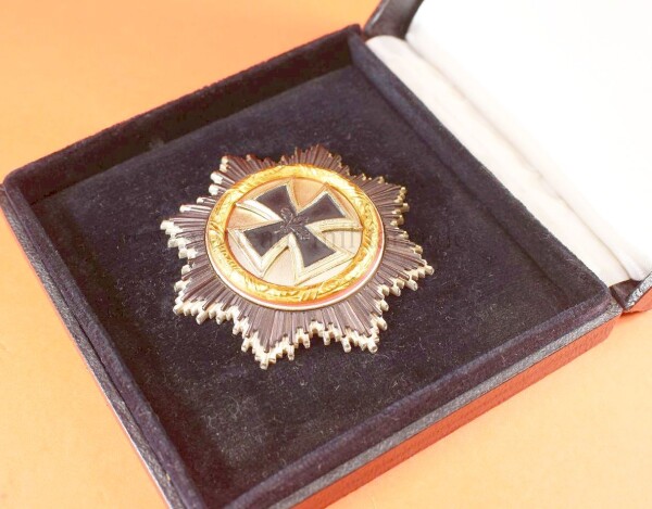frühes Deutsches Kreuz in Gold ´57iger Version (SL) im Etui - MINT CONDITION