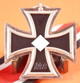 Eisernes Kreuz 2.Klasse 1939 (13) mit Band - MINT CONDITION