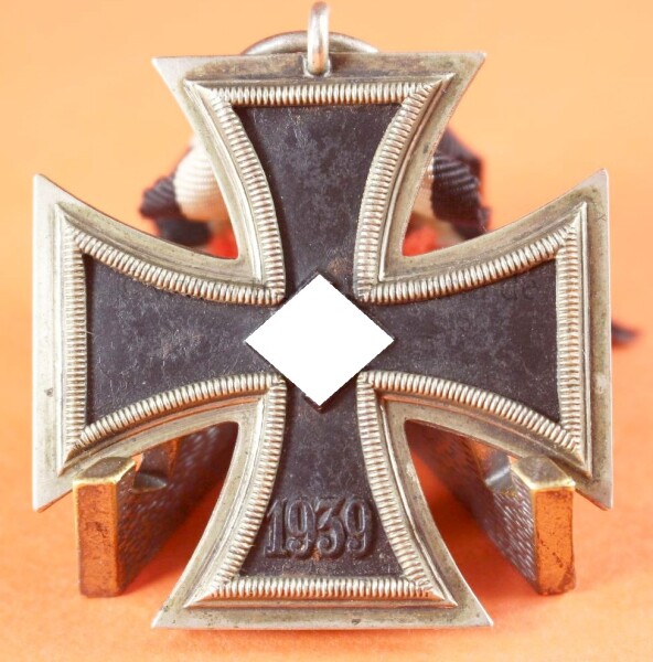 Eisernes Kreuz 2.Klasse 1939 am Band (24) am Band